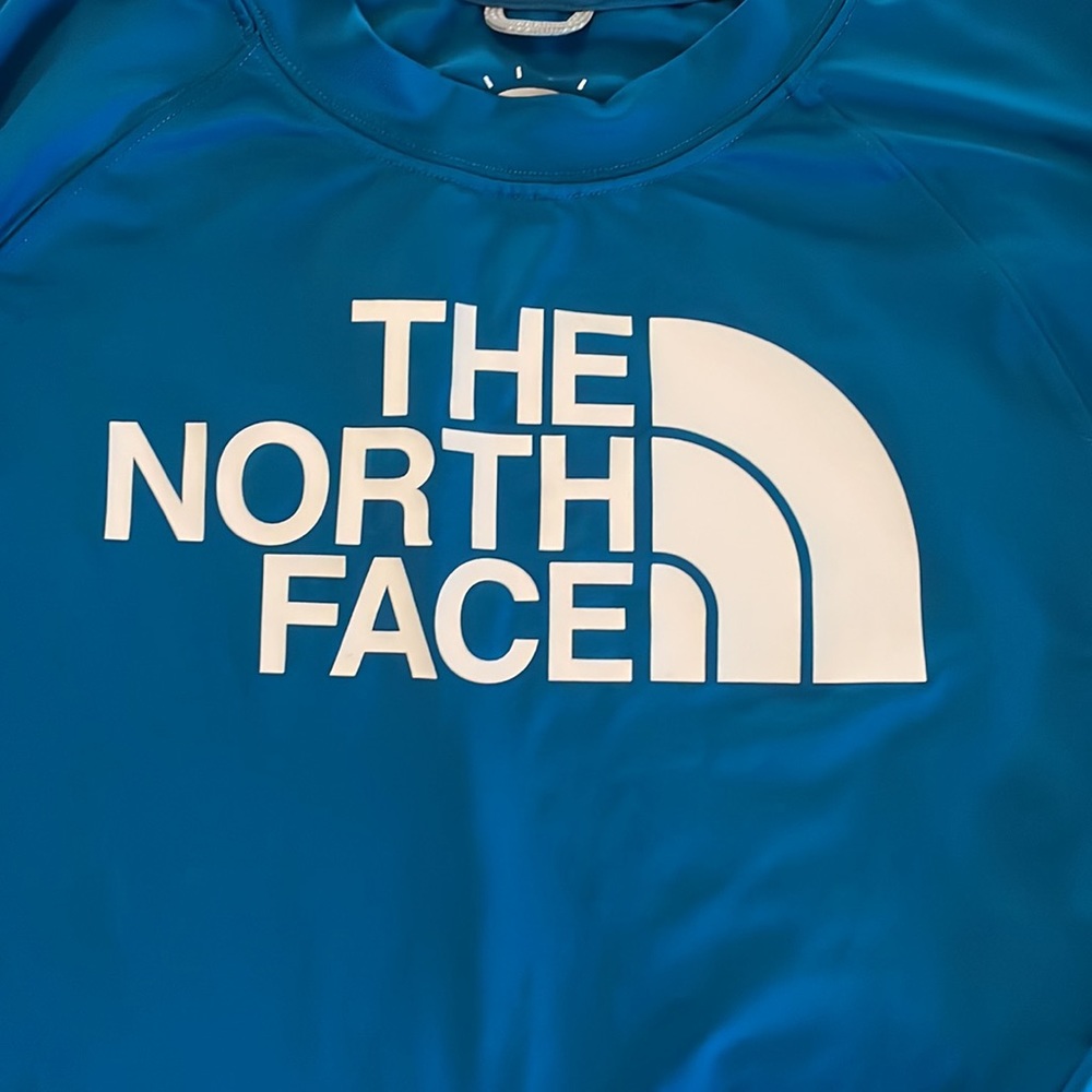 The North Face Boy's Amphibious Long Sleeve Sun Shirt UPF 40+ Size 14/16 - Picture 3 of 6